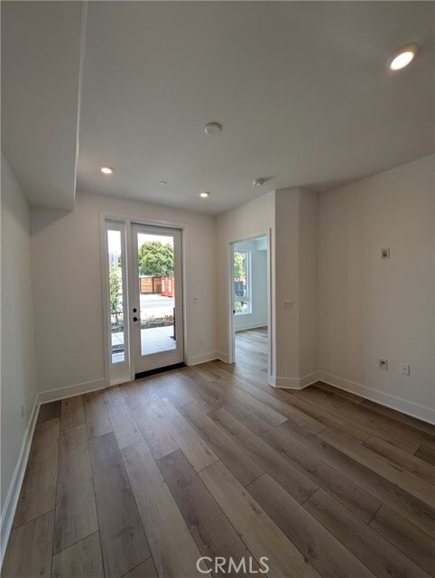 Building Photo - 402 W Grand Ave