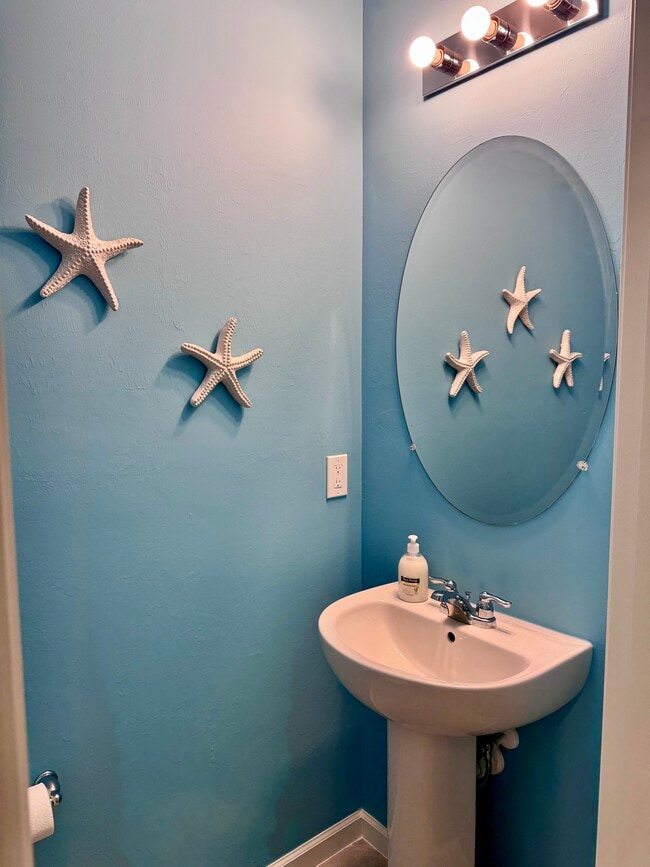 Building Photo - 1516 Fells Cove Ln