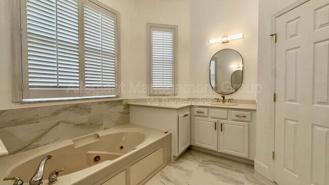 Building Photo - 759 Largo Pass