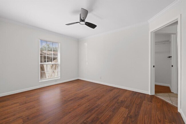Building Photo - 5306 Basswood Ln