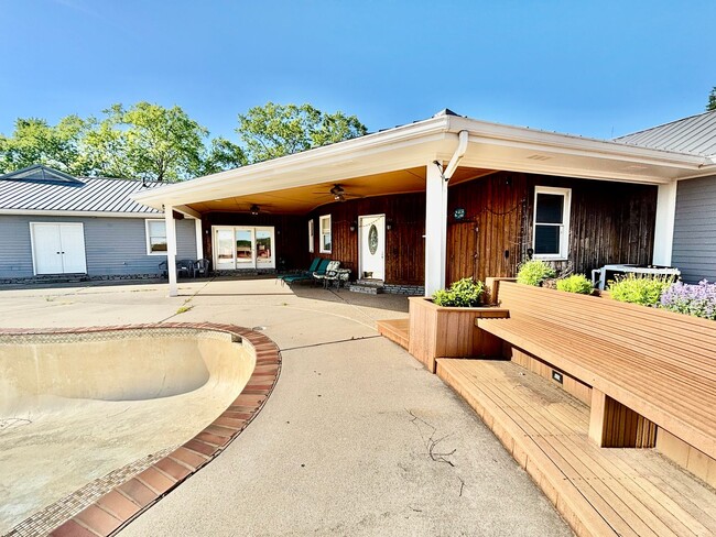 Building Photo - Escape to Luxury: Your Private Oasis on a ...