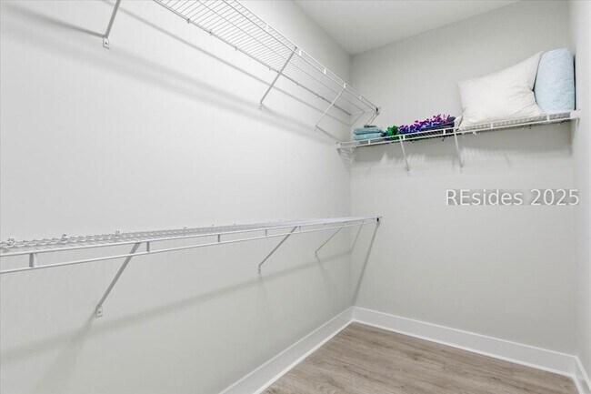 Building Photo - 119 Blue Starfish Ln