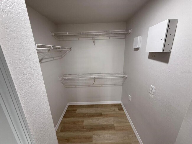 Building Photo - 3478 Westchester Square Blvd