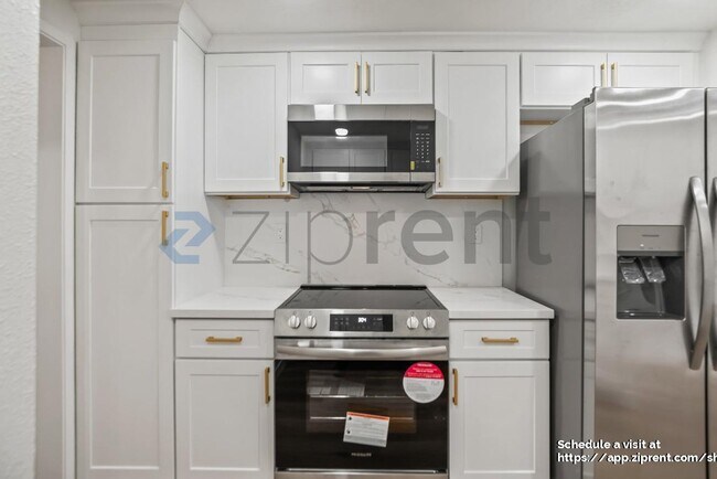 Building Photo - 1260 Sierra Village Pl