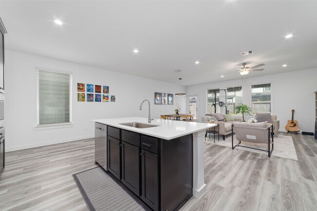 Building Photo - 12315 Churchill downs Dr