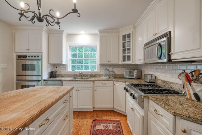 Building Photo - 12 Westwind Rd