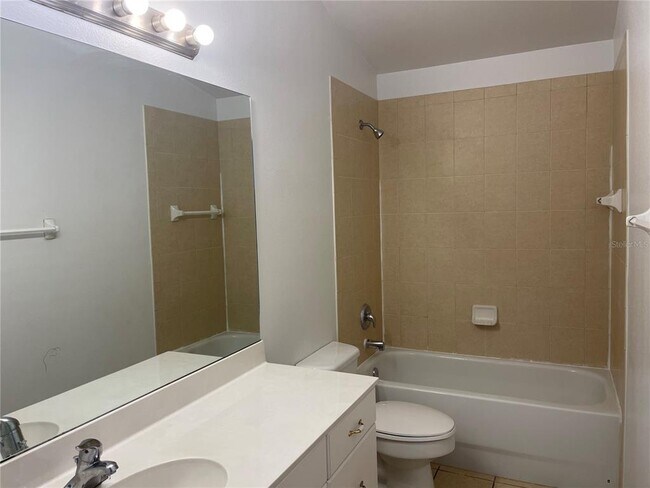 Building Photo - 3166 Sun Lake Ct