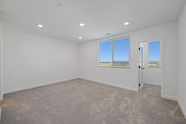 Building Photo - 2245 Epoca Wy