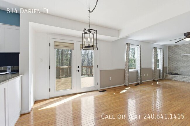 Building Photo - 814 Darien Pl