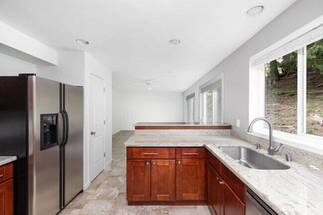 Building Photo - 50% Off First Month's Rent for March Move In! Beautiful 4 Bedroom 3 Bath Issaquah Home on Large P...