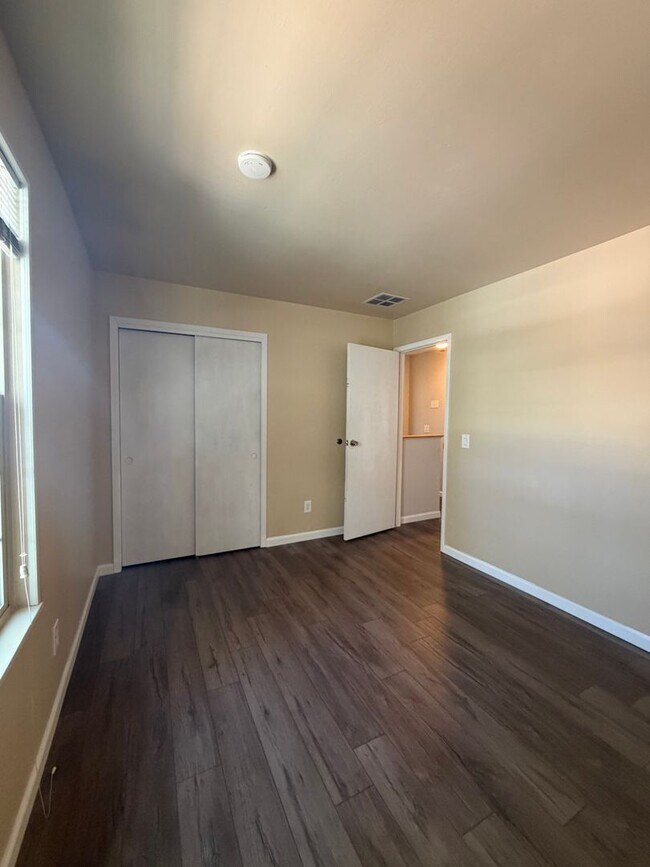 Building Photo - 16596 E Stanford Pl
