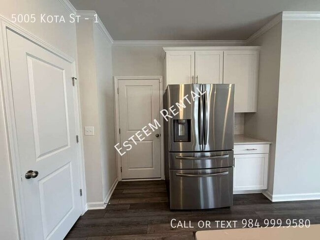 Building Photo - 5005 Kota St