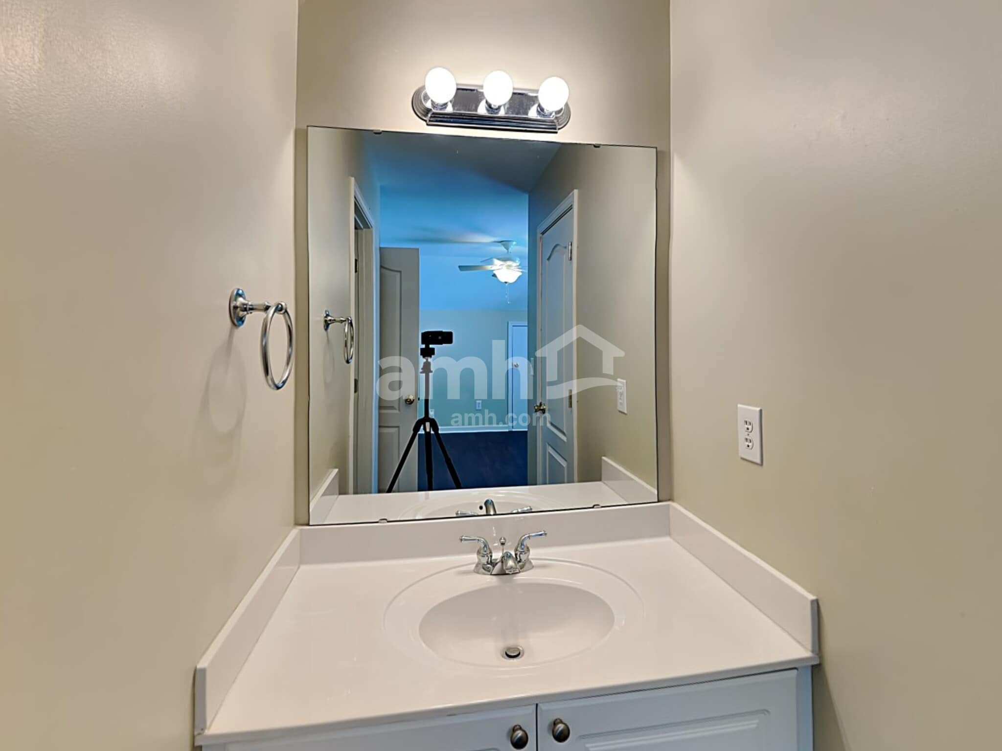 Building Photo - 7528 Prairie Rose Ln