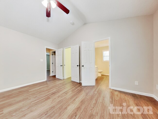 Building Photo - 69 Gray Ghost St