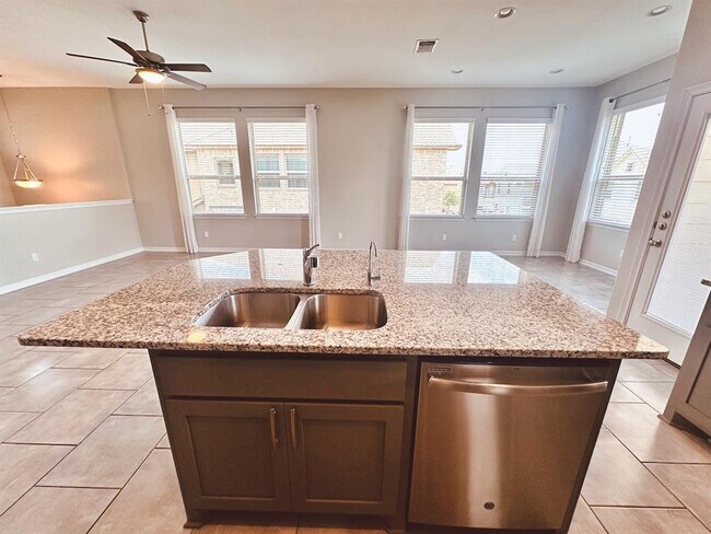 Building Photo - 18102 Pomelo Ln