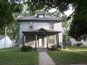 Building Photo - 715 Laramie St