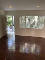 Building Photo - 2615 Cullen St