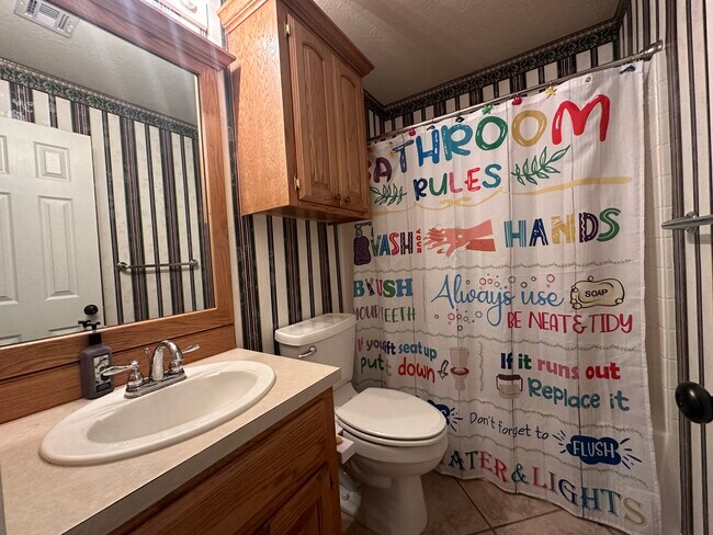 Building Photo - 6816 SW Drakestone Blvd