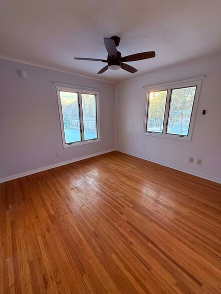 Building Photo - 4831 Ridge Rd