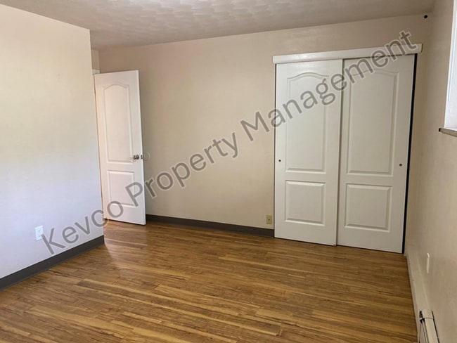 Building Photo - 1009 McHugh St