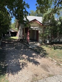 Building Photo - 818 Wheless Ave