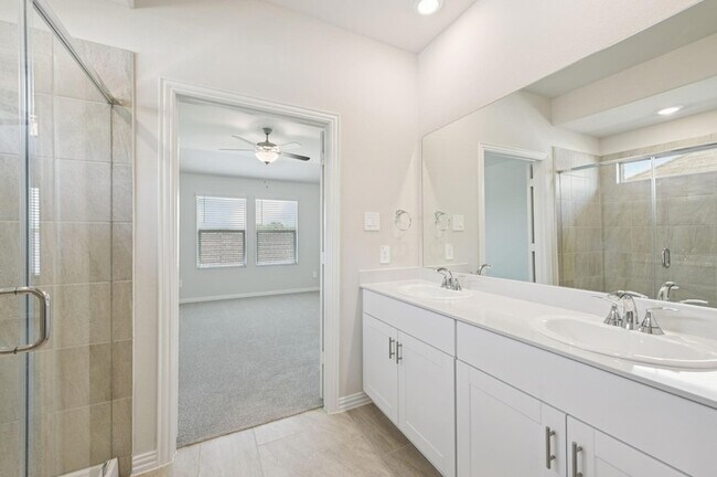 Building Photo - 514 River Rdg Dr