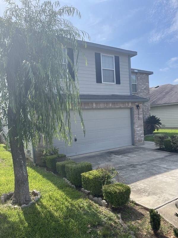 2STORY 3/2.5/2 IN BULVERDE CREEK 20526 Blue Trinity San Antonio TX