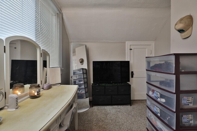 Building Photo - 1599 Mooberry St