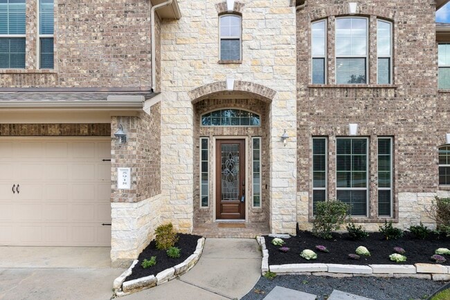 Building Photo - 5918 Copper Lily