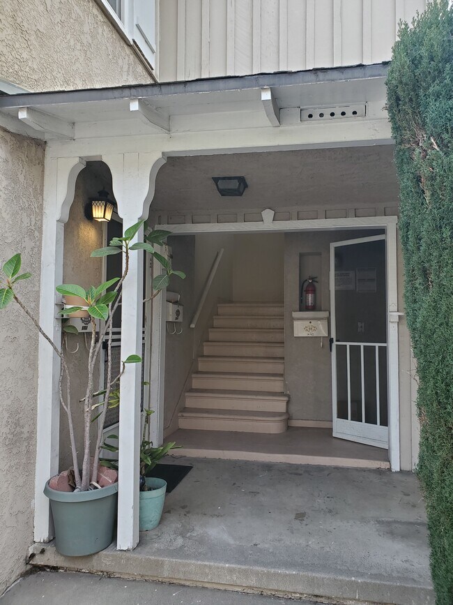 9002 Reading Ave 9002 Reading Ave Los Angeles CA 90045 Apartment Finder