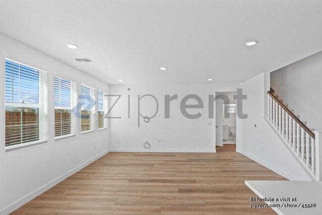 Building Photo - 356 Gold Coast Rd