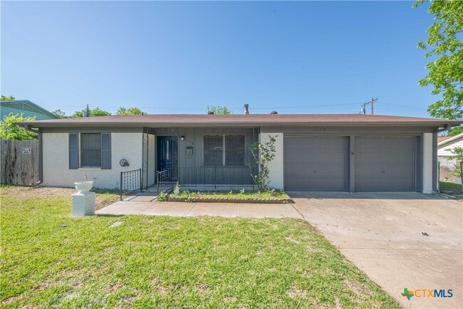 Building Photo - 1228 Chippendale Dr