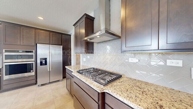 Building Photo - 167 Windermere Way