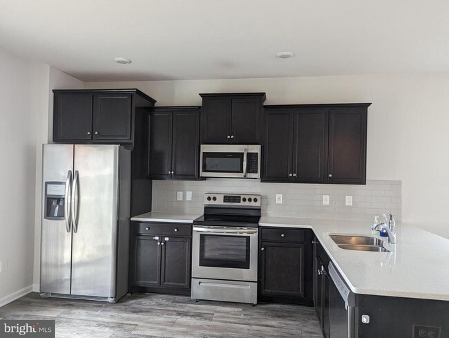 Building Photo - 64 Vespucci Ln