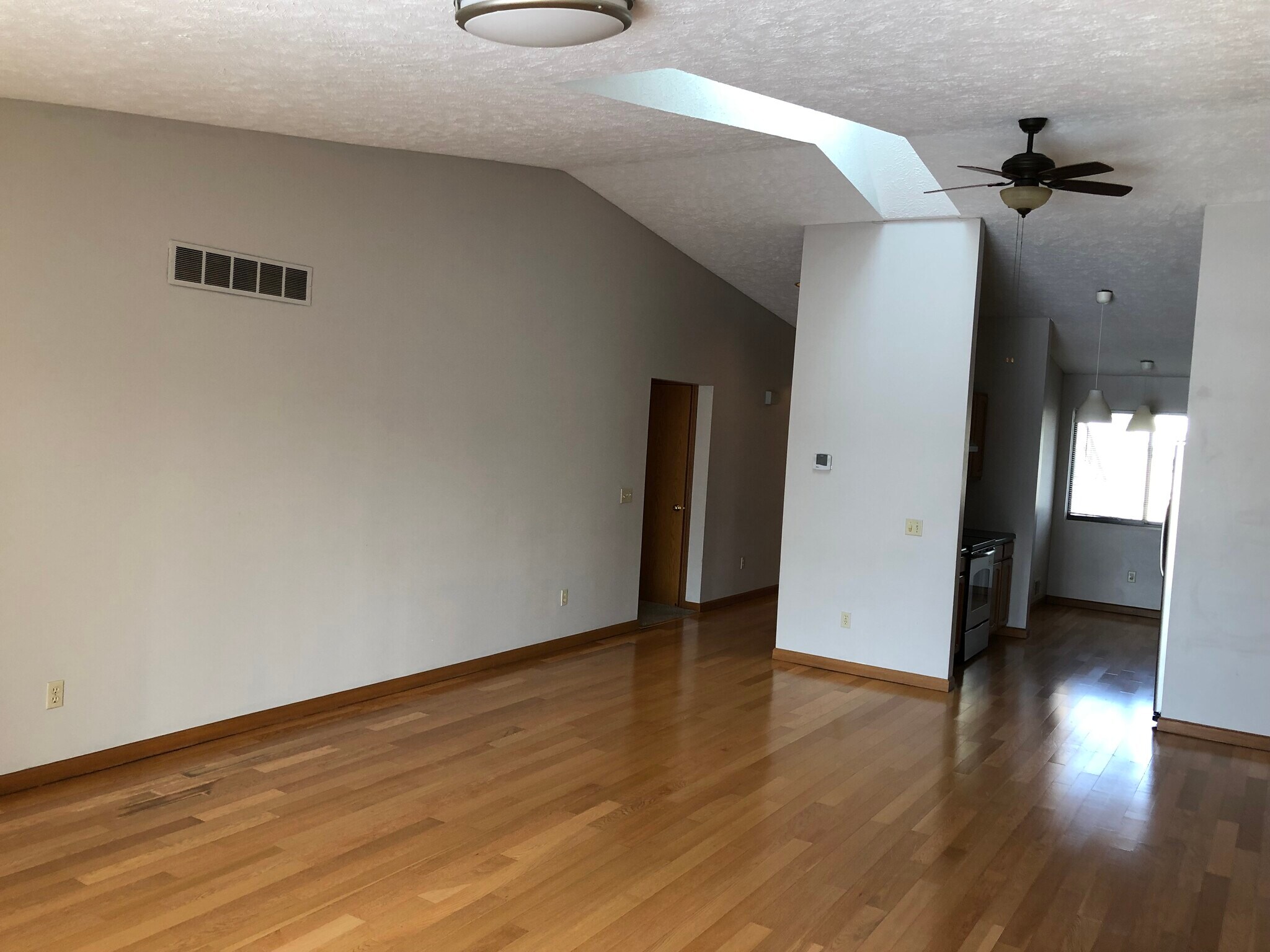 Building Photo - 2329 Coyote Creek Dr