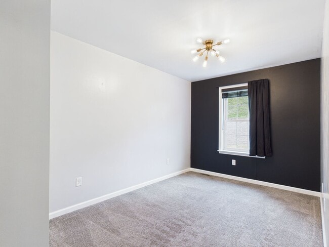 Building Photo - Beautifully Maintained Single-Family Home in Steelton