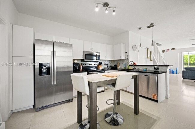 Building Photo - 3676 San Simeon Cir