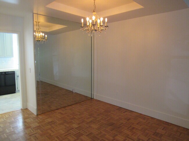 Building Photo - 5145 Yarmouth Ave