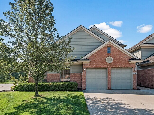 Building Photo - 1038 Lorenzo Ct