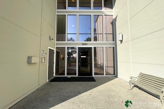 Building Photo - Remodeled 3BR Condo with Large Deck, Park Views & Resort-Style Amenities in Foster City