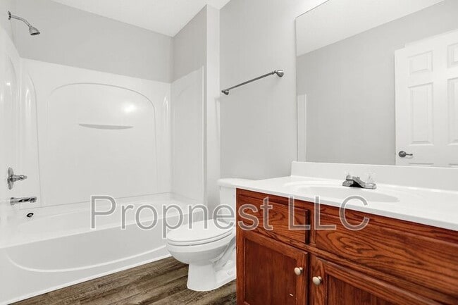 Building Photo - 771 Barrington Woods Cove