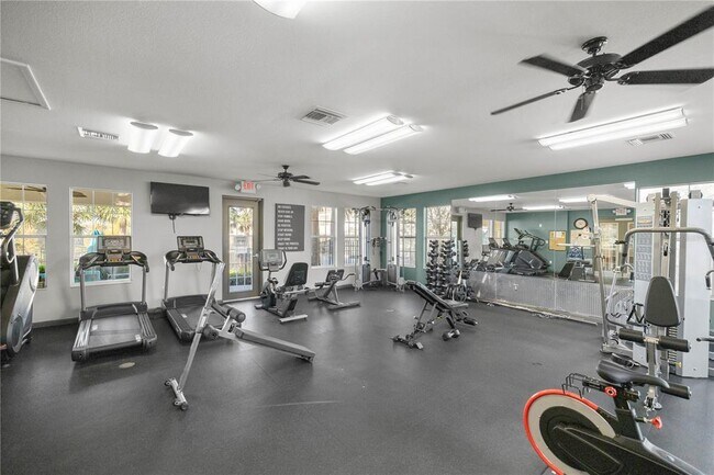 Building Photo - 4461 SW 49th Ave