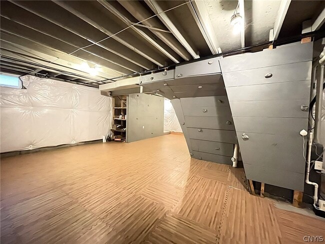 Building Photo - 113 Weeping Willow Way