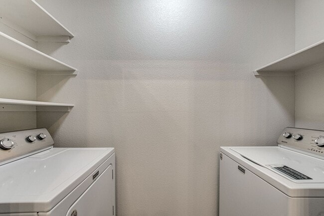 Building Photo - Upgraded First-Floor Condo in a Gated Summ...
