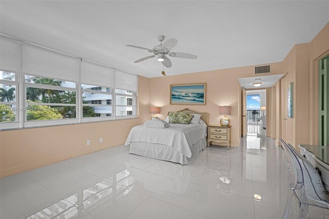Building Photo - 4280 Galt Ocean Dr