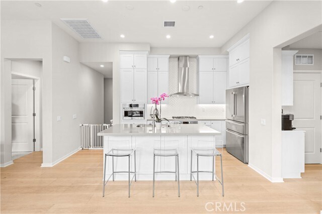 Building Photo - 144 Sunnyside