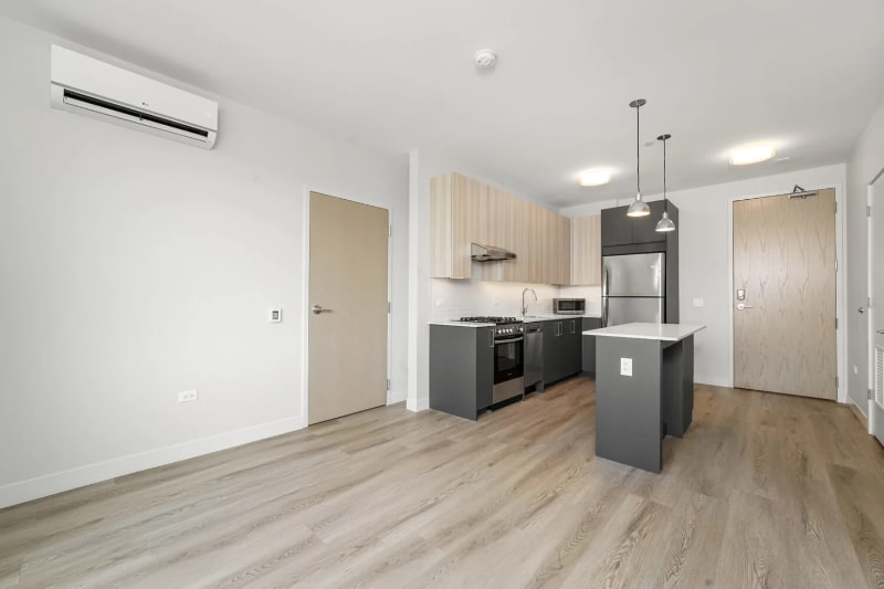 Building Photo - 1129 W Erie St