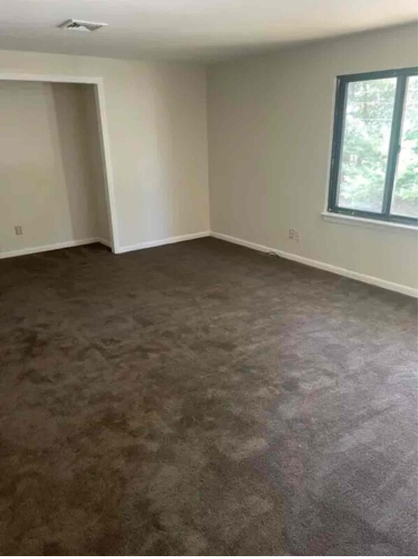 Building Photo - 44 Alsada Dr