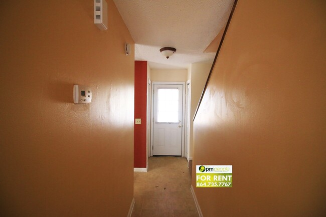 Building Photo - 3 Pointer Ln