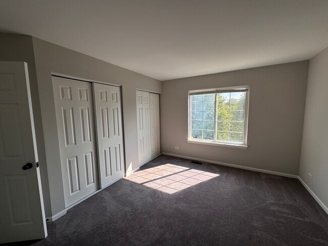Building Photo - 2784 Rosehall Ln